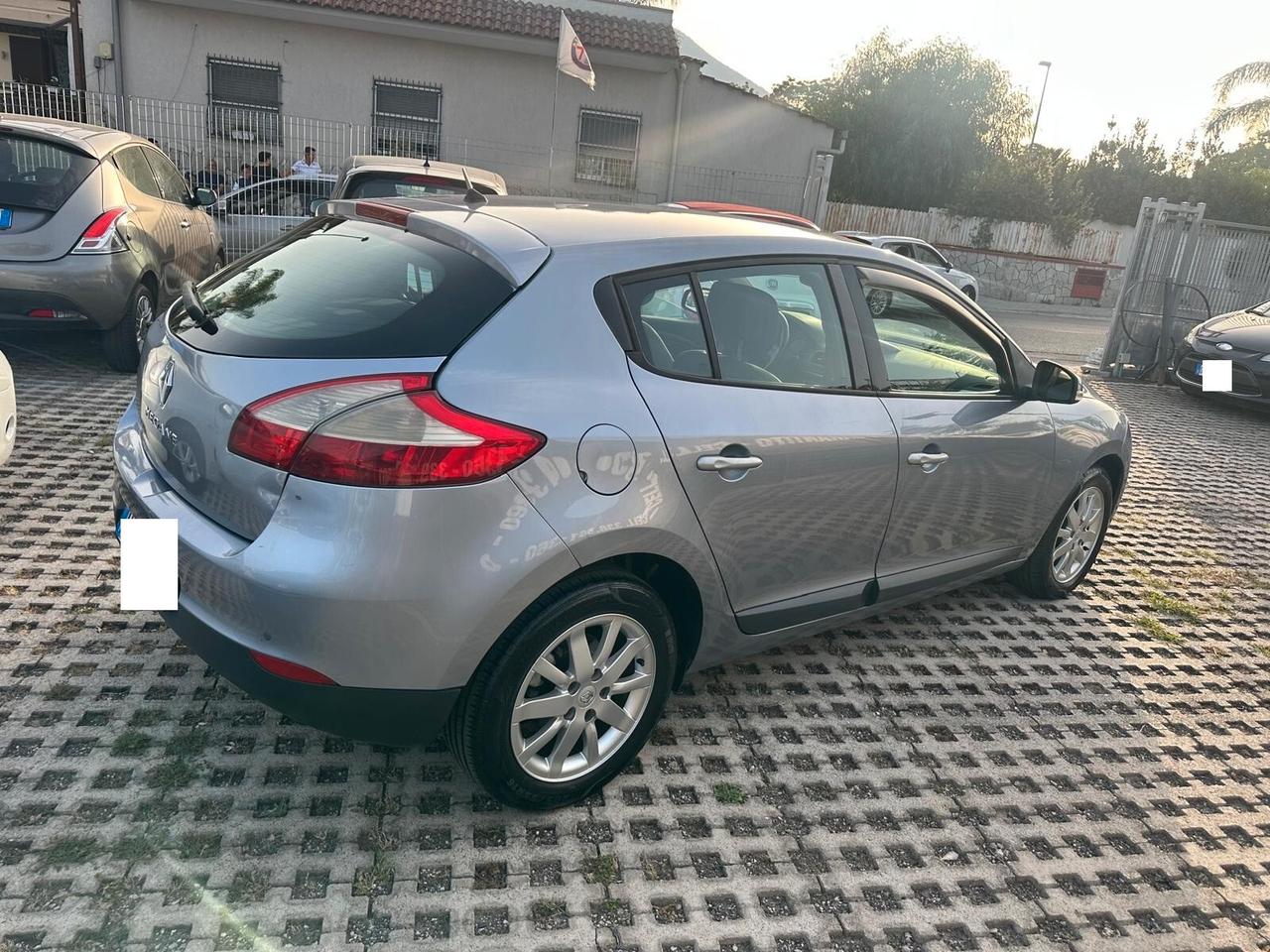 Renault Megane Mégane 1.5 dCi 110CV Dynamique-02/2009