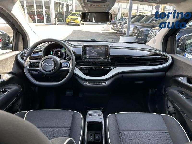 FIAT 500 Action Berlina