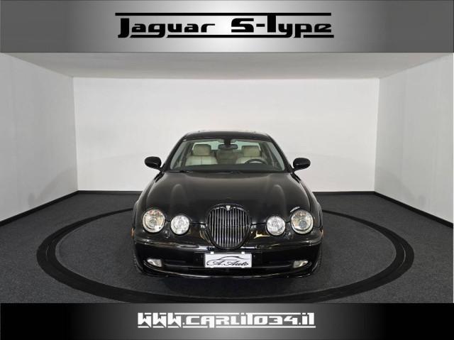 Jaguar S-Type 3.0 V6 Executive maual