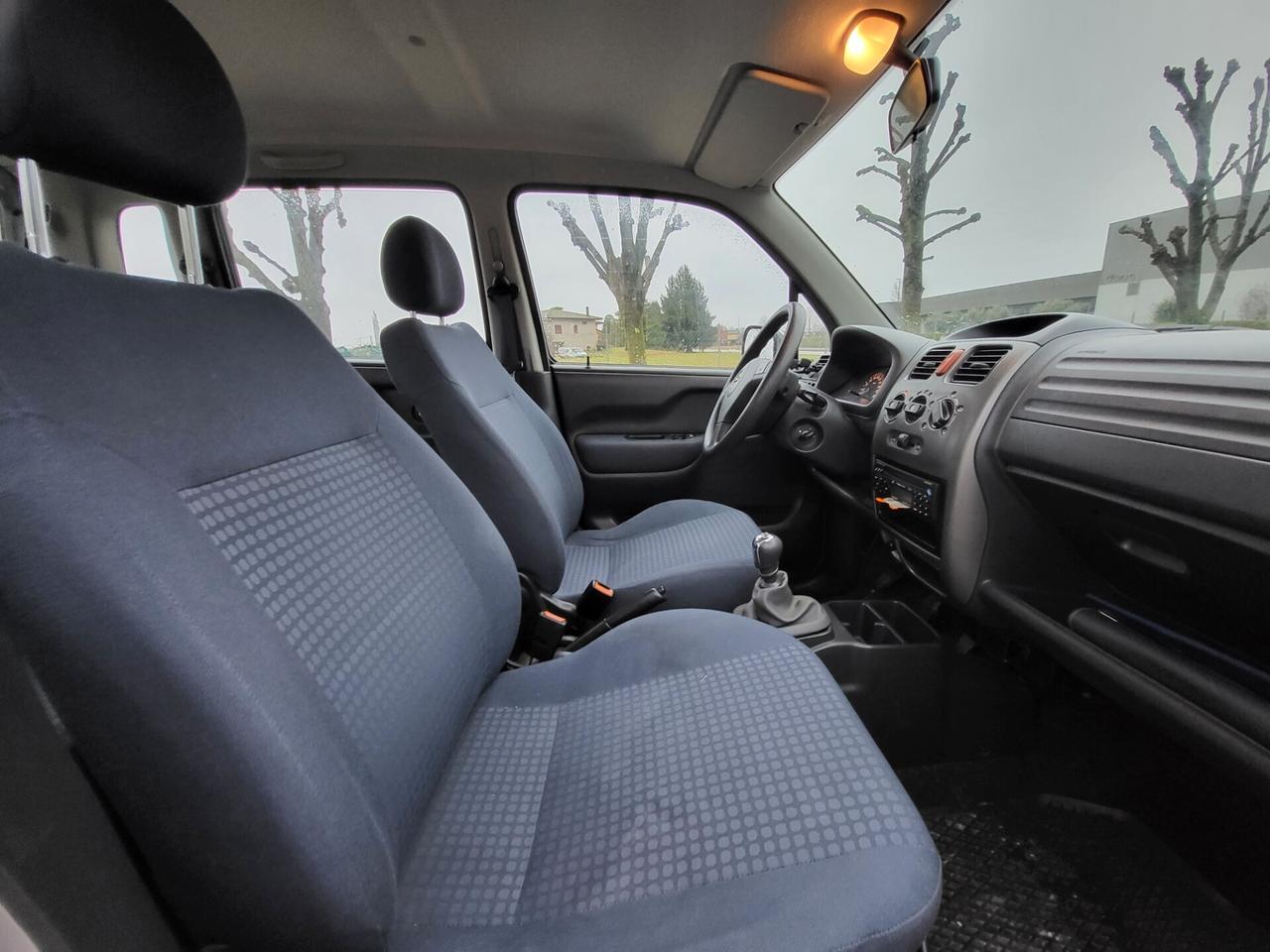 Opel Agila 1.0 12V Fashion Line