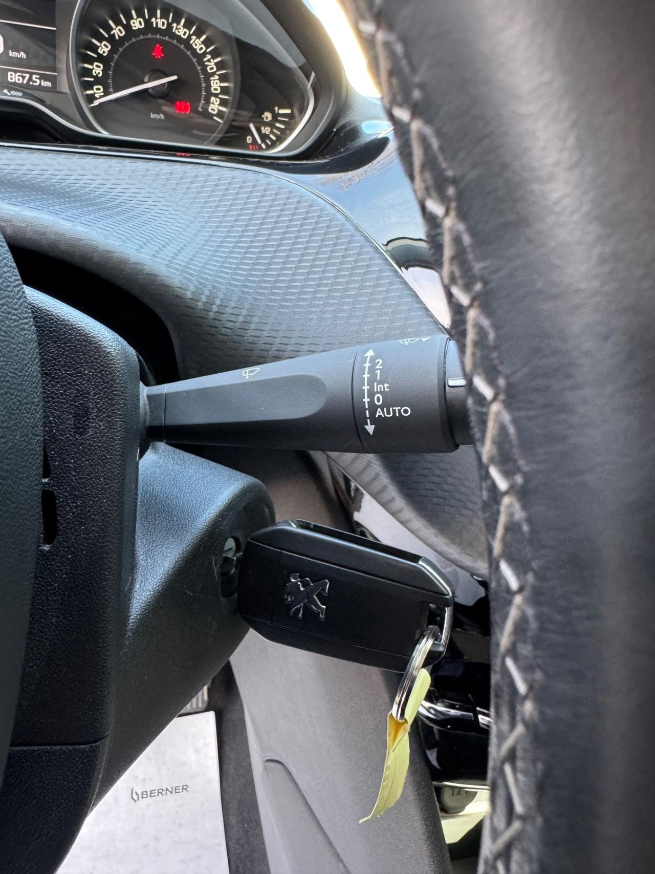 Peugeot 208 PureTech 82 Stop&Start 5 porte Allure