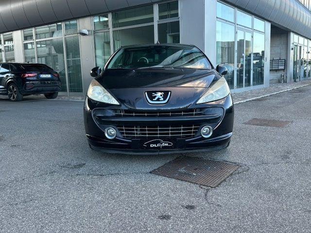 PEUGEOT 207 1.6 HDi 110CV CC Féline