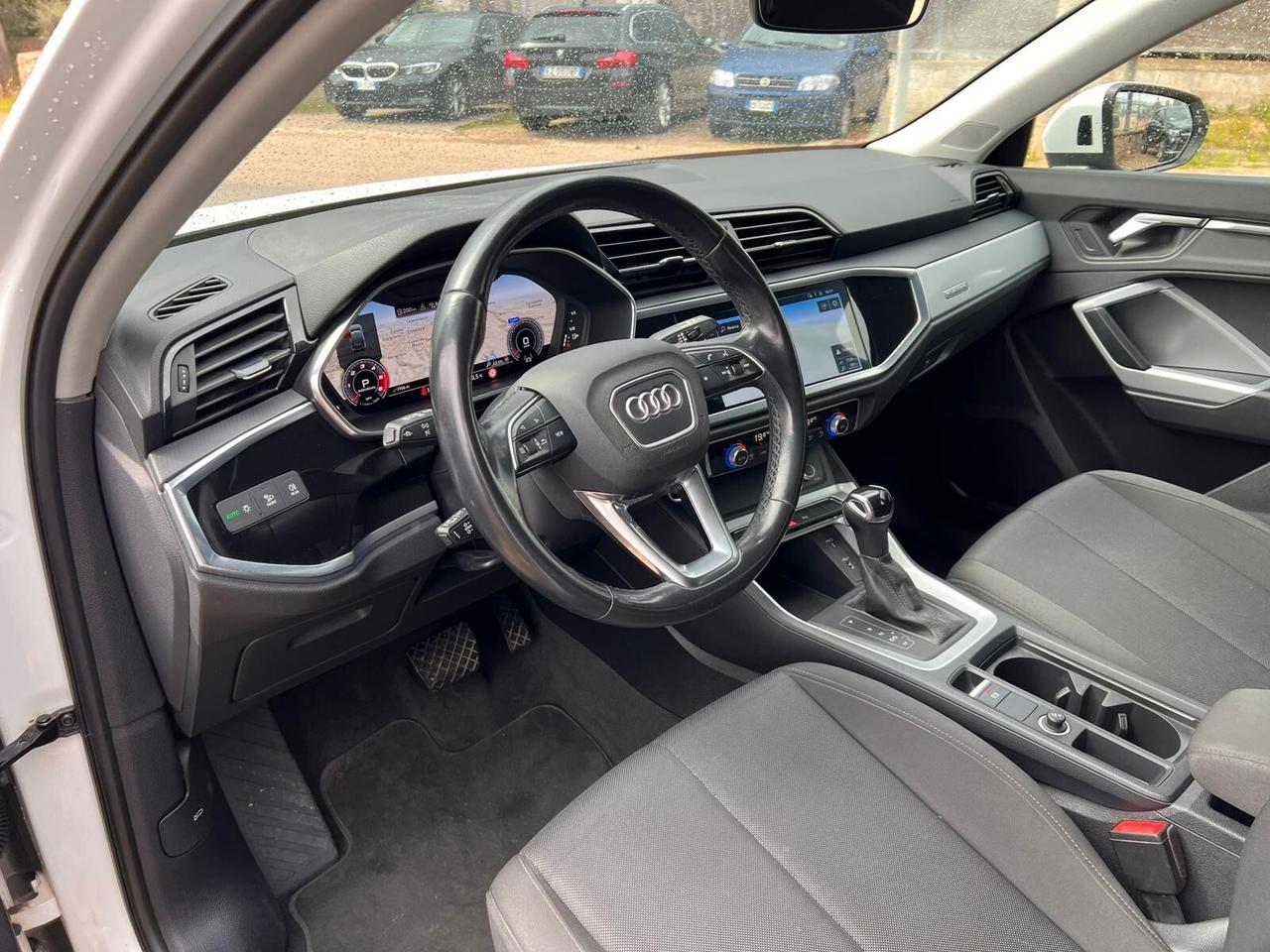 Audi Q3 40 TDI quattro S tronic Business Advanced