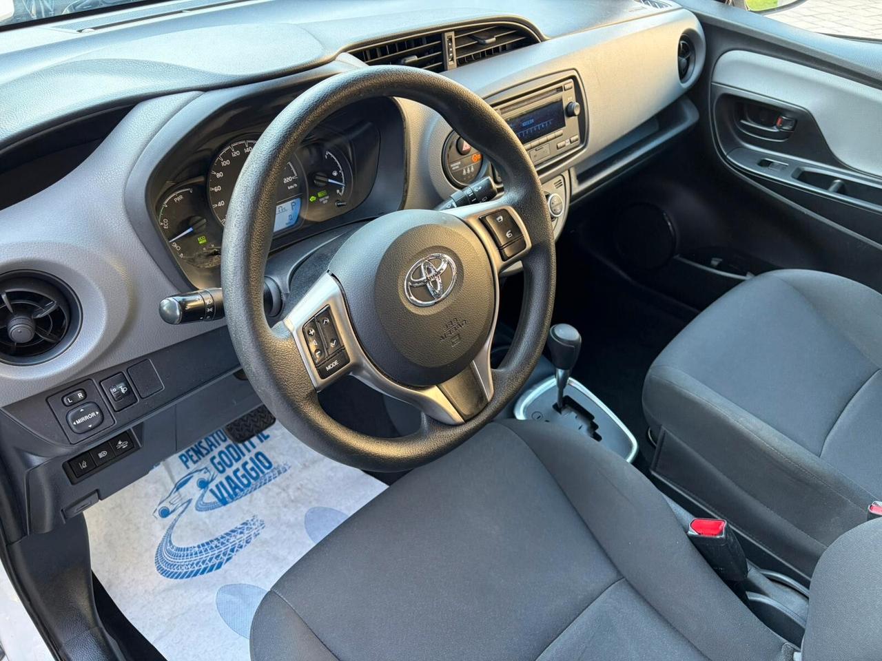 Toyota Yaris 1.5 Hybrid 5 porte Style OK NEOPATENTATI