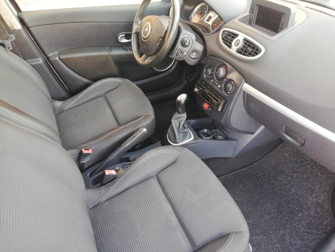 Renault Clio 1.2 16V 5 porte Dynamique