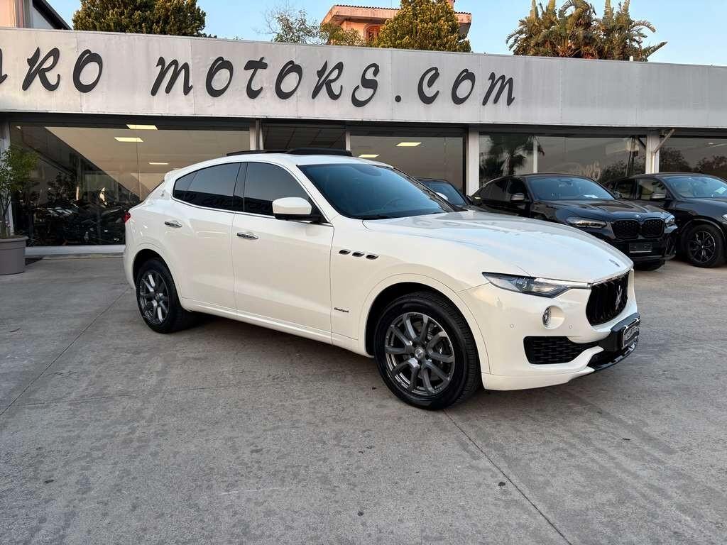 Maserati Levante V6 430 CV S AWD 2017/ KM 123.000 Tua a 379 Euro al mese