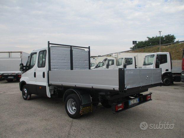 Iveco Daily 35C13 2.3 130CV E5 7POSTI DOP CAB RIBA