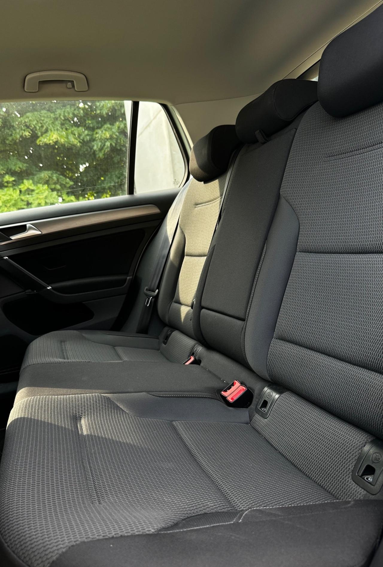Volkswagen Golf Business 1.6 TDI 5p. Highline BlueMotion Technology
