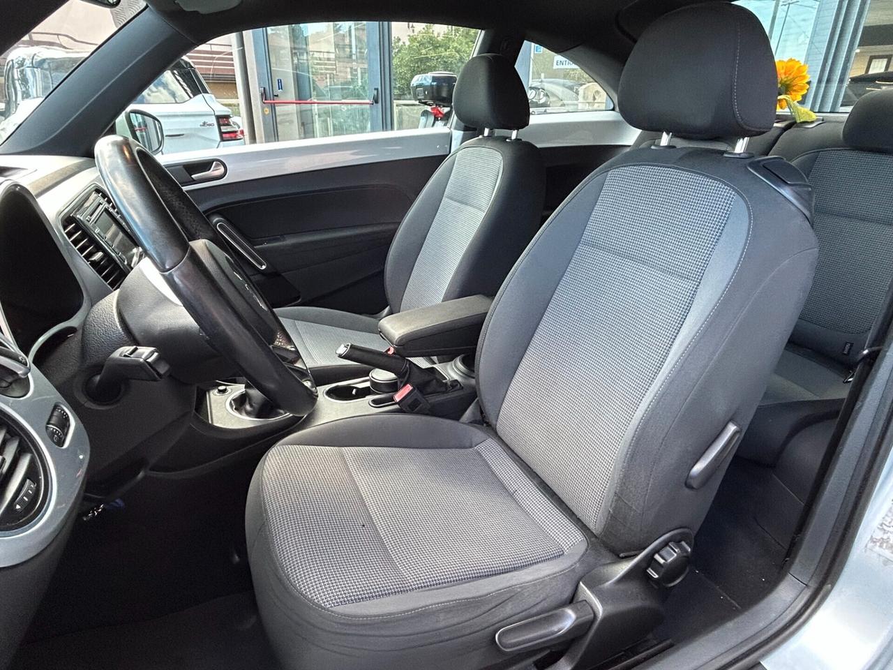Volkswagen Maggiolino 1.6 TDI Design