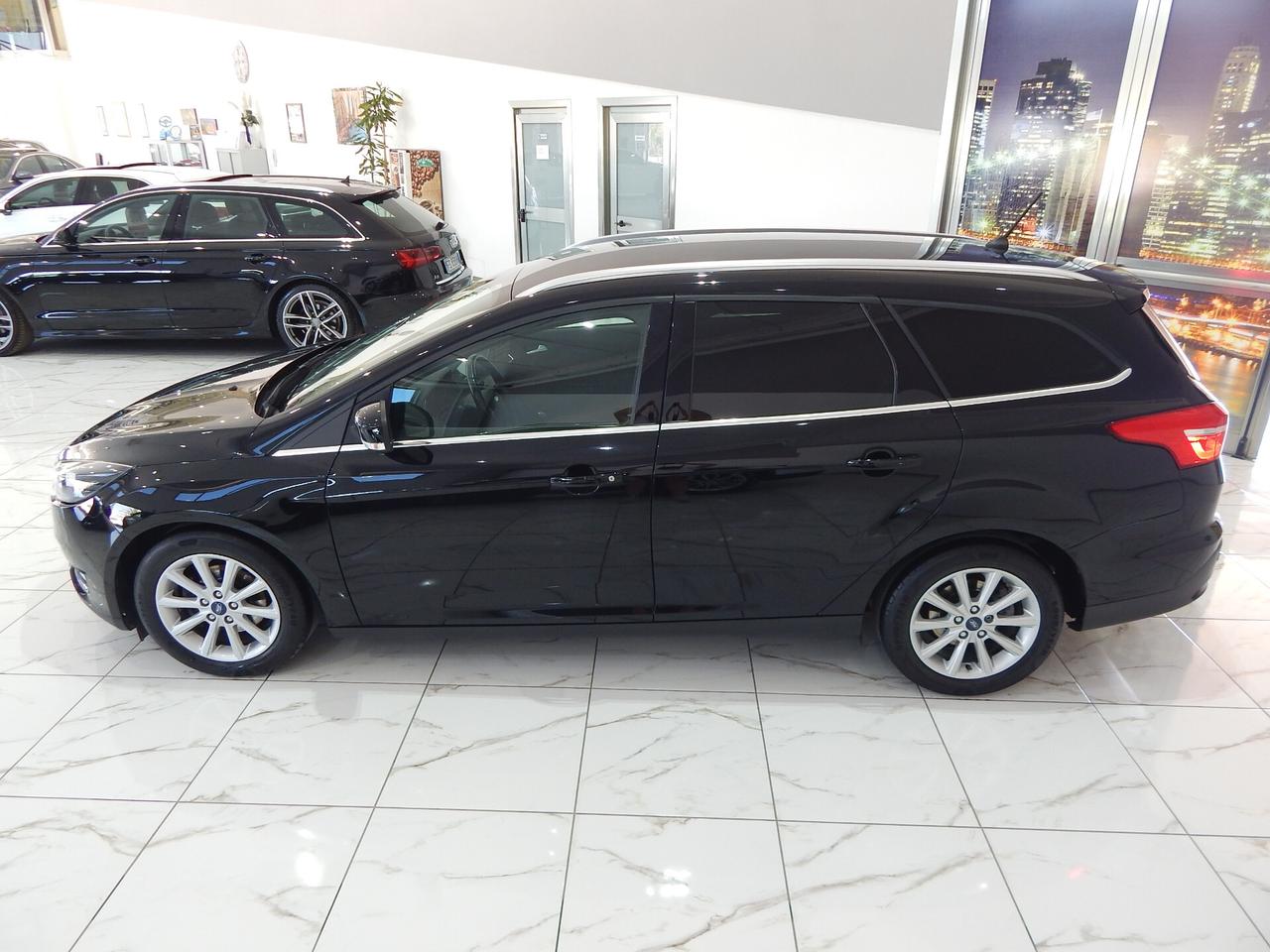 Ford Focus SW 1.5 TDCI Titanium S&S NAVI-PARK-KAMERA-LED