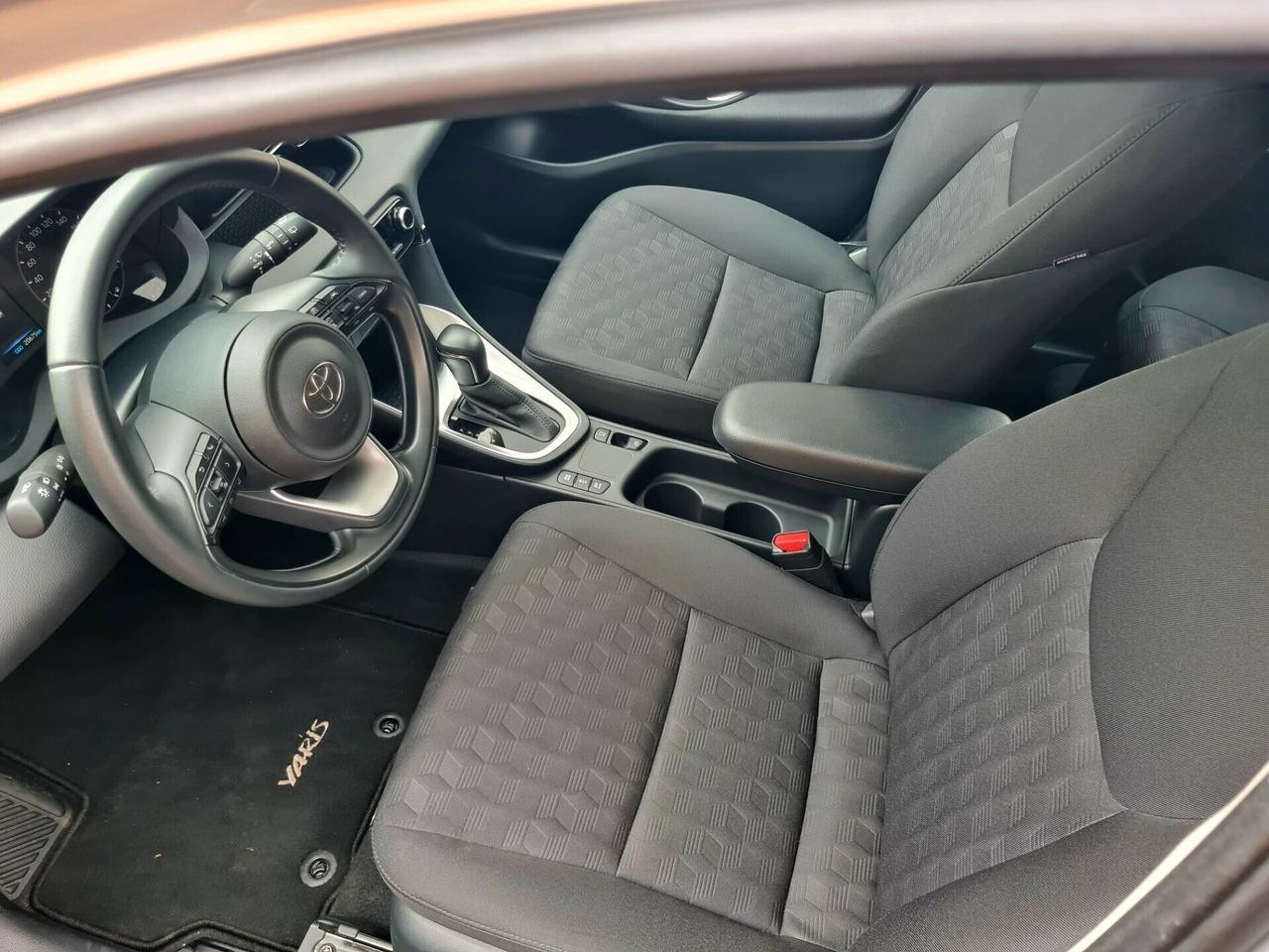 Toyota Yaris 1.5 Hybrid 5p.*AUTOM*CARPLAY*CAMERA*