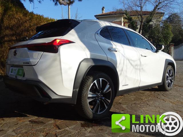 LEXUS UX 250h Premium