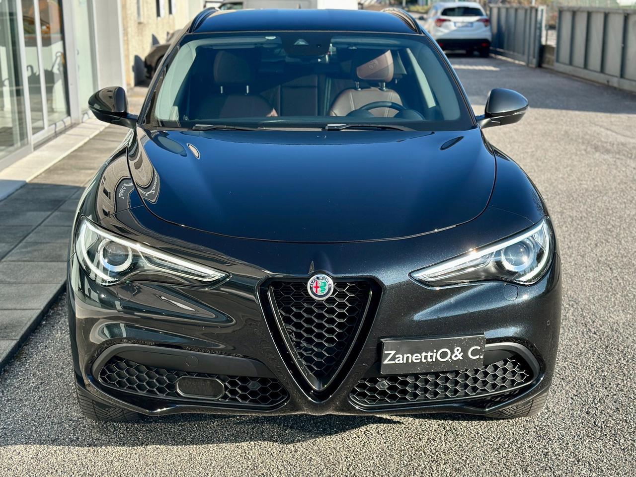 Alfa Romeo Stelvio 2.2 Turbodiesel 210 CV AT8 Q4 Super