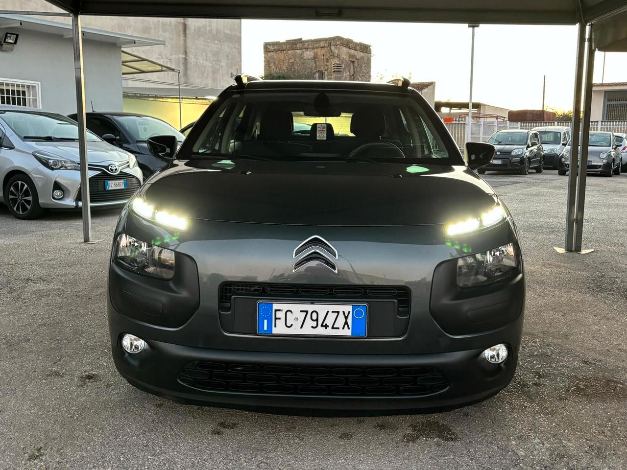 Citroen C4 Cactus BlueHDi 100 Shine