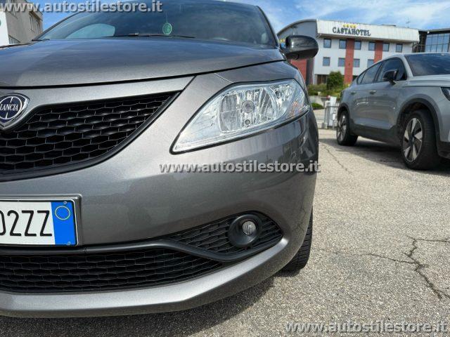LANCIA Ypsilon 1.0 FireFly 5 porte S&S Hybrid Ecochic Gold