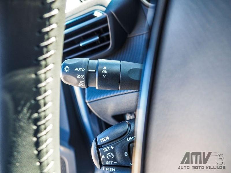 Peugeot 2008 PureTech 100 S&S Allure KM0