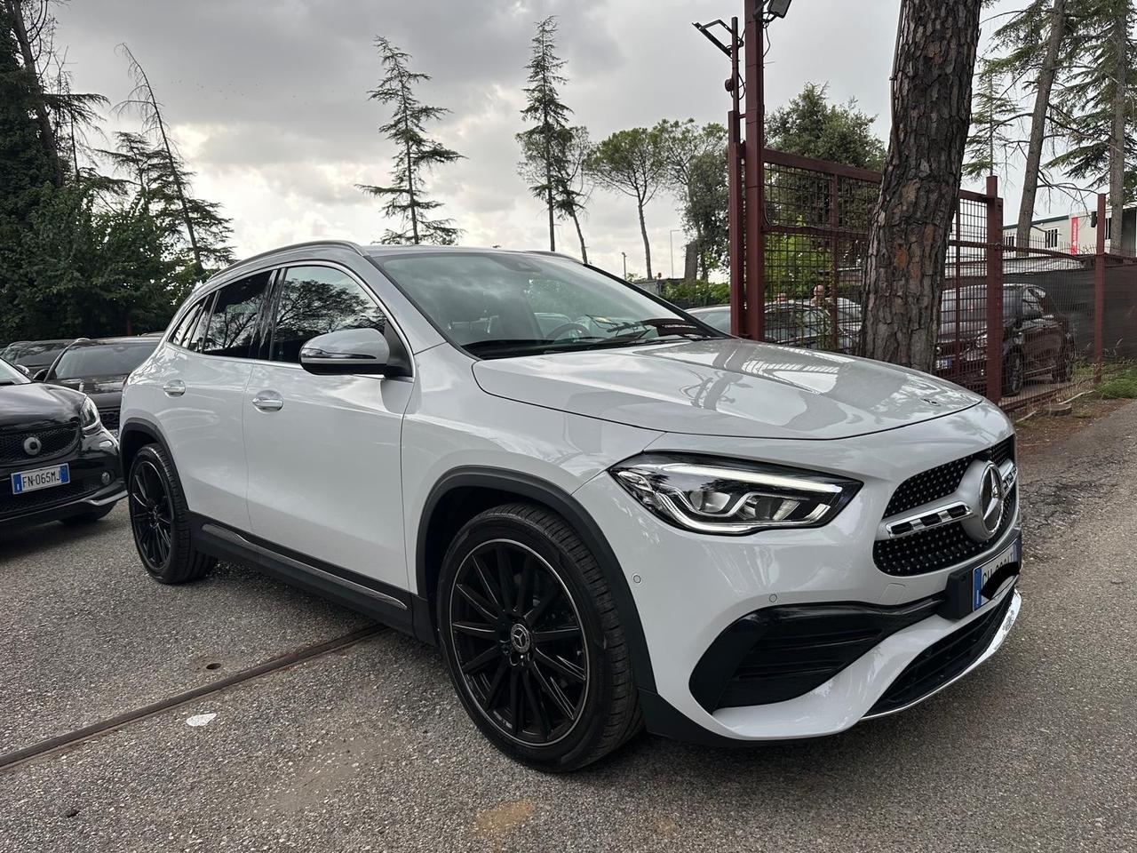 Mercedes-benz GLA 200 Automatic Premium amg kamera *promo*