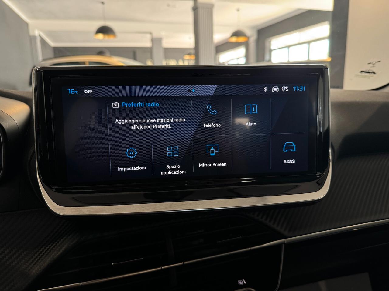 PEUGEOT 208 1.2 PURETECH ALLURE 2025