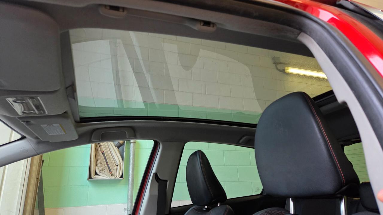 Toyota Yaris 1.3 5 porte Lounge full