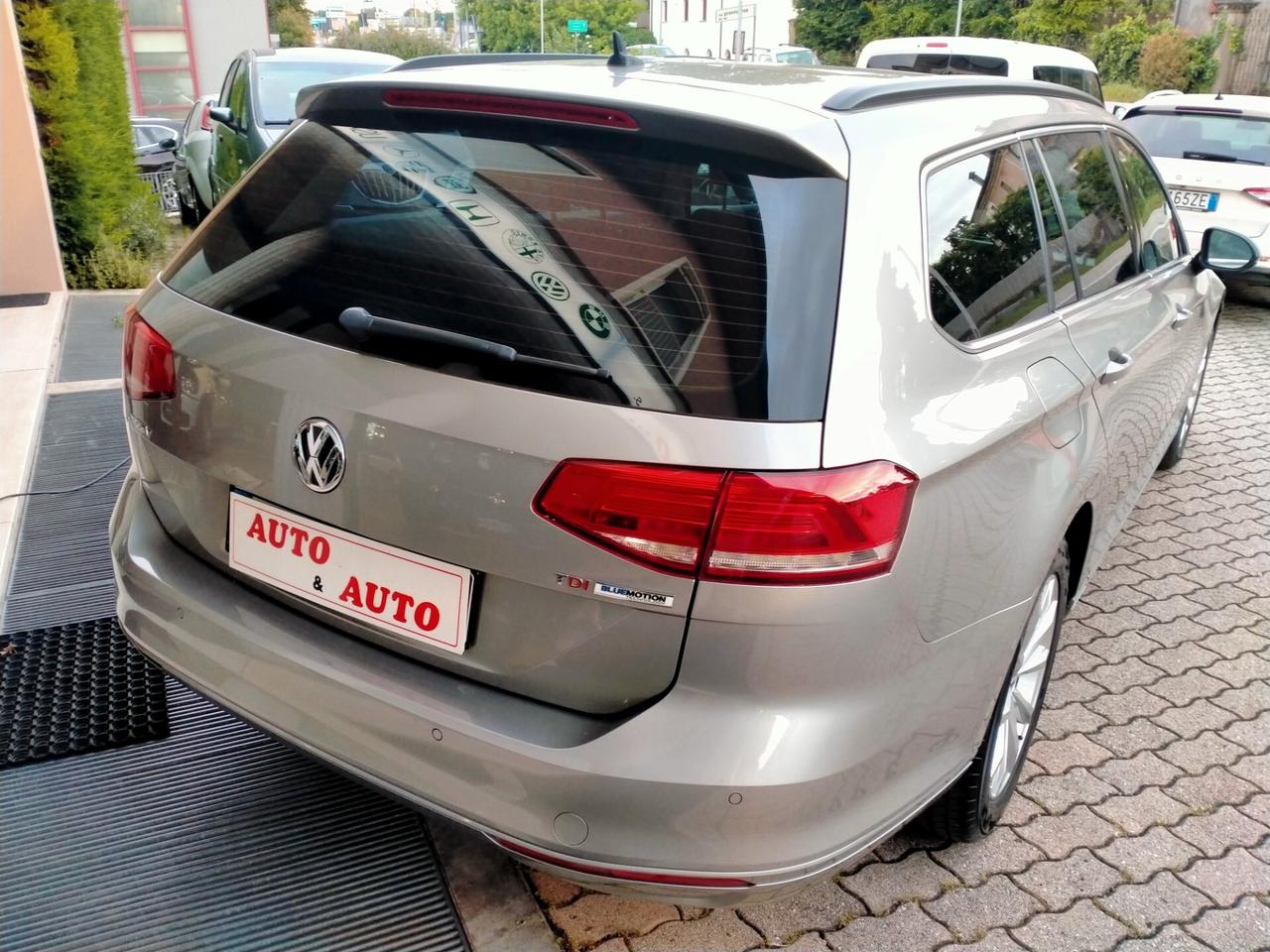 Volkswagen Passat Variant 1.6 TDI 120cv DSG COMFORTLINE SERVICE VW UNIPROP.