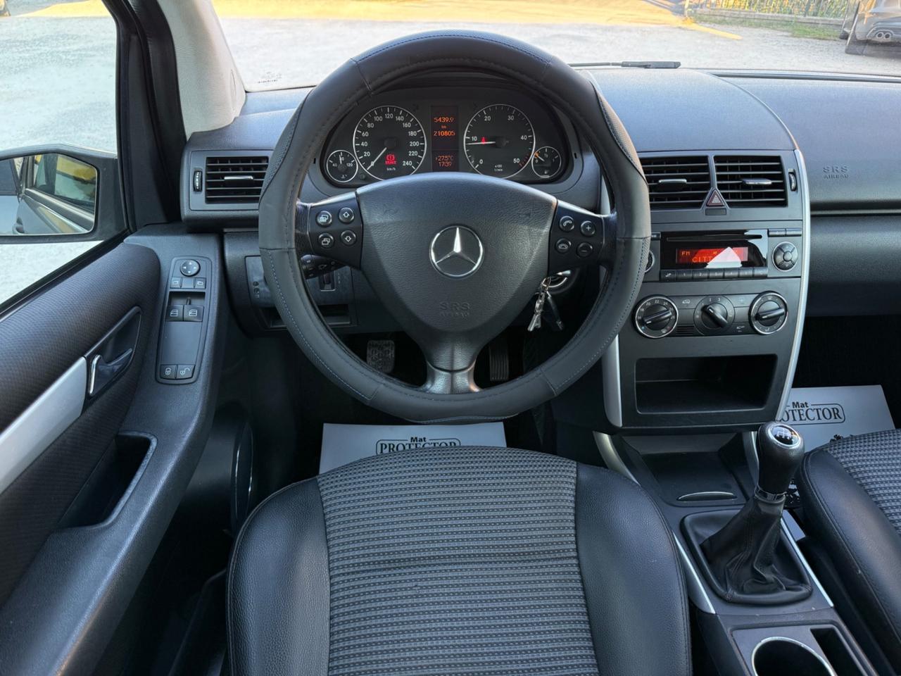 Mercedes-benz A 180 CDI Avantgarde UNICO PROP