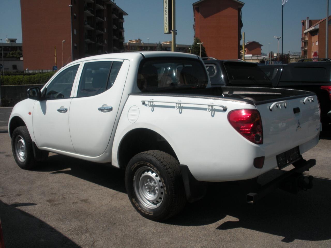 Mitsubishi L200 2.5 DI-D/136CV DC ''SAFARI''