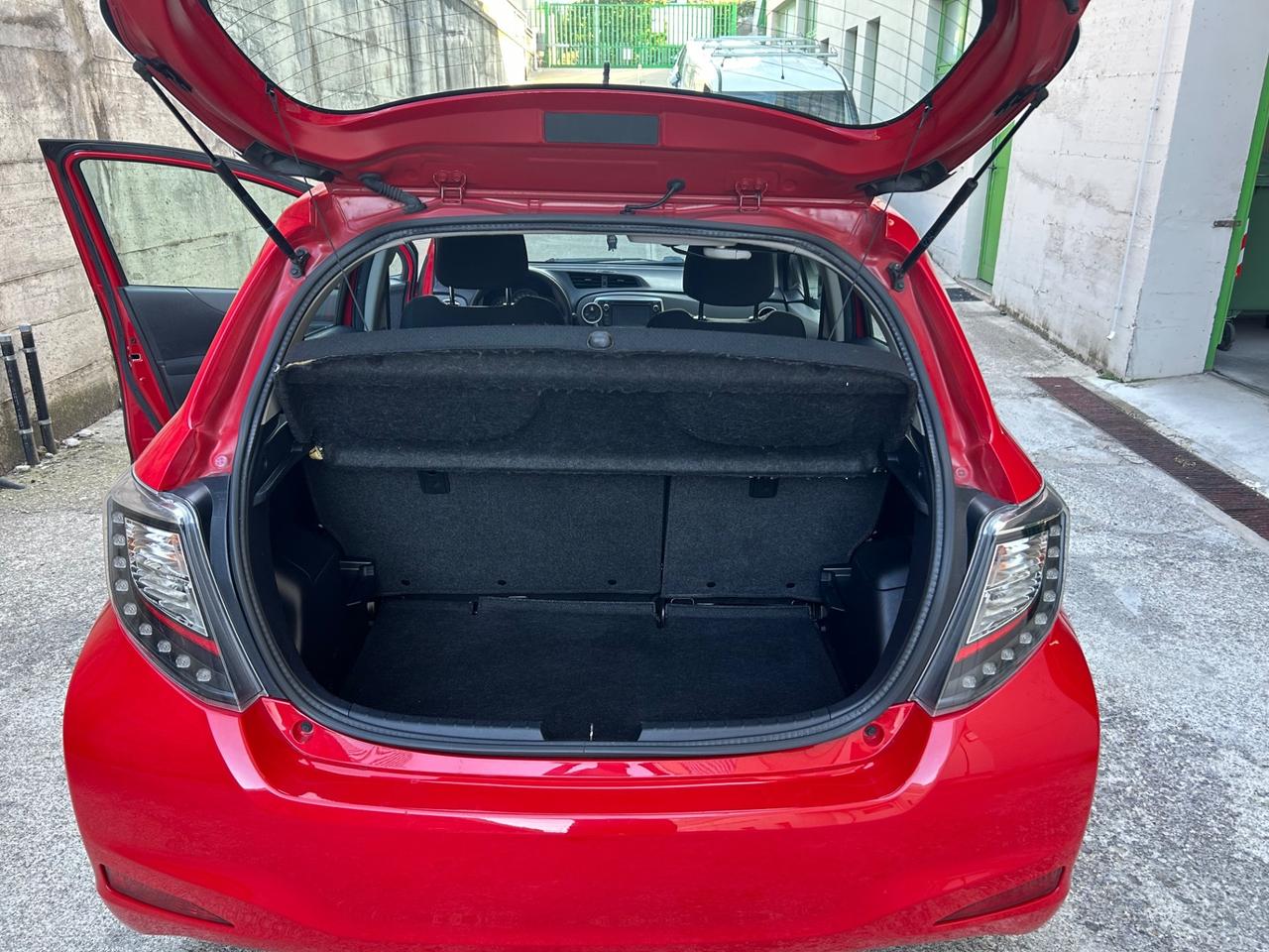 Toyota Yaris 1.0 5 porte Lounge