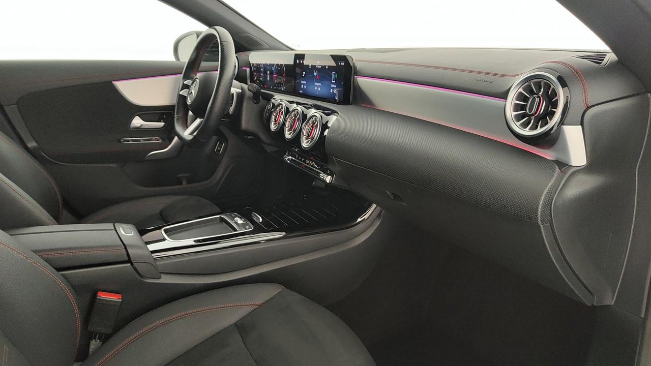 Mercedes-Benz CLA Shooting Brake 180 d AMG Line Advanced Plus auto