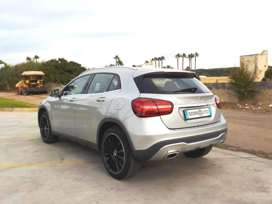Mercedes-benz GLA 200 d Business