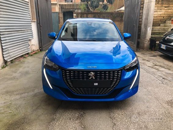 Nuova Peugeot 208 Allure