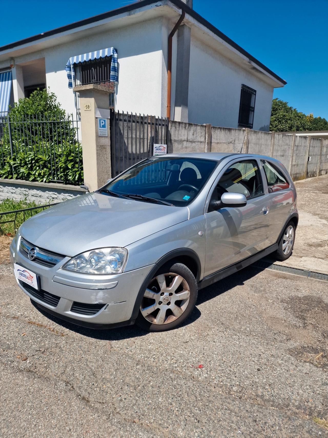 Opel Corsa 1.2i 16V cat 3 porte Sport