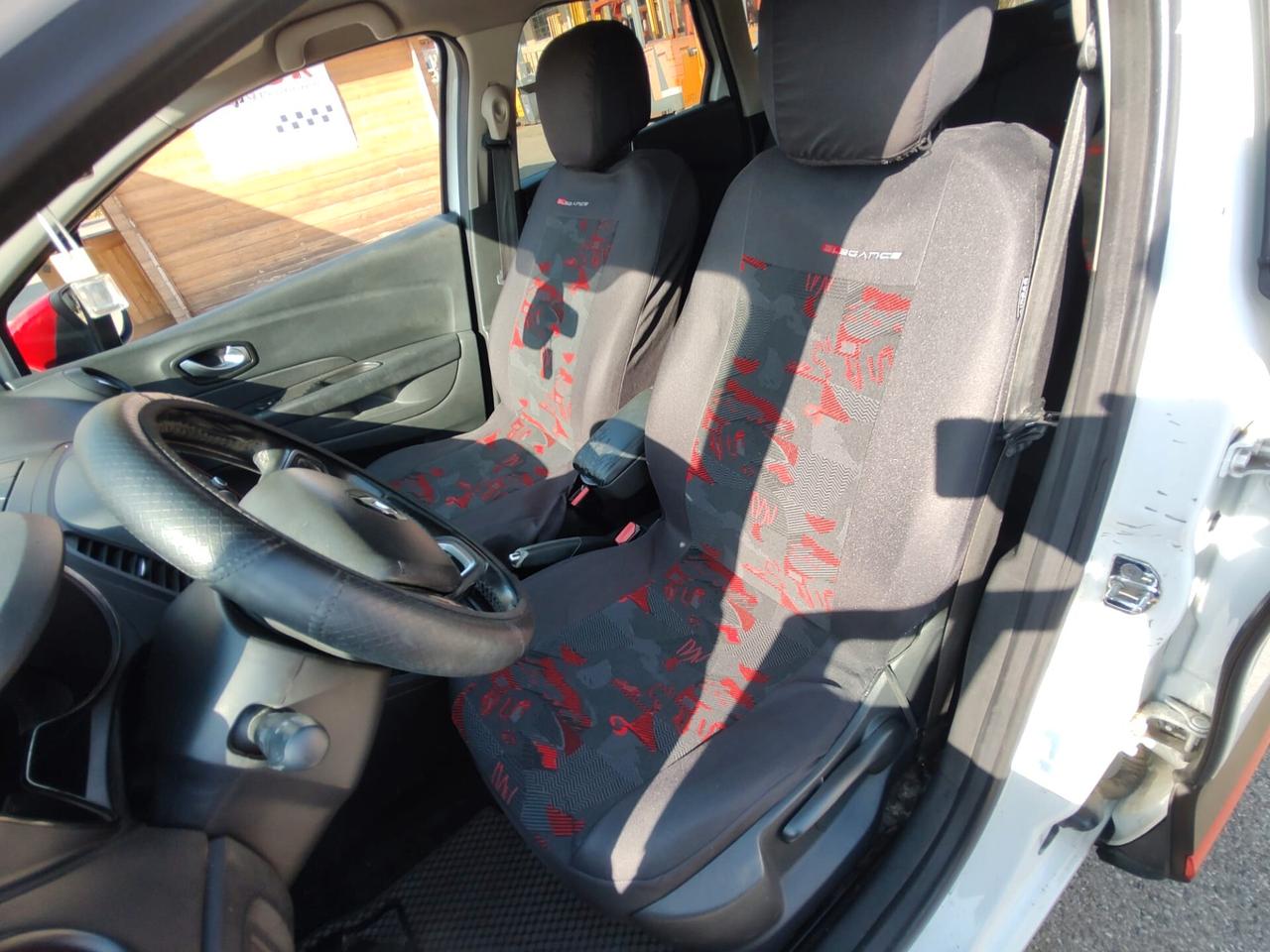 Renault Captur TCe 12V 90 CV Sport Edition (66 KW), OK NEOPATENTATI