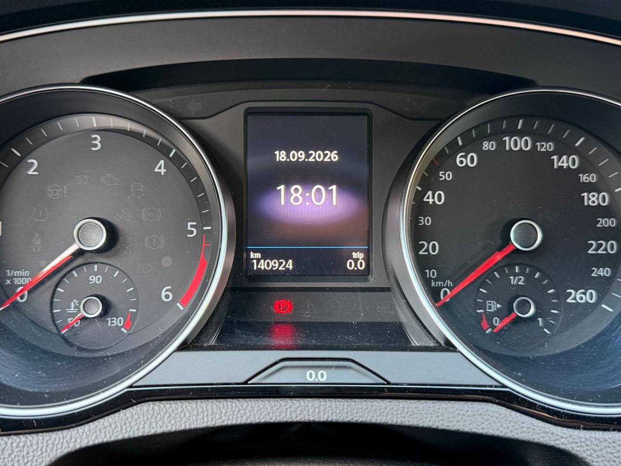 Volkswagen Passat 2.0 TDI Business #50324