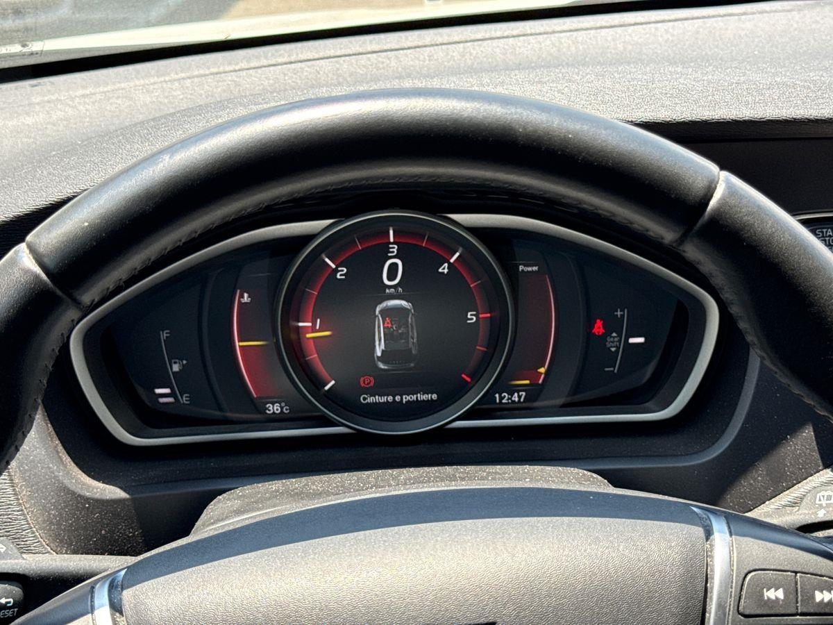 VOLVO V40 II 2012 Cross Country - V40 Cross Country 2.0 d2 Style Plus my19