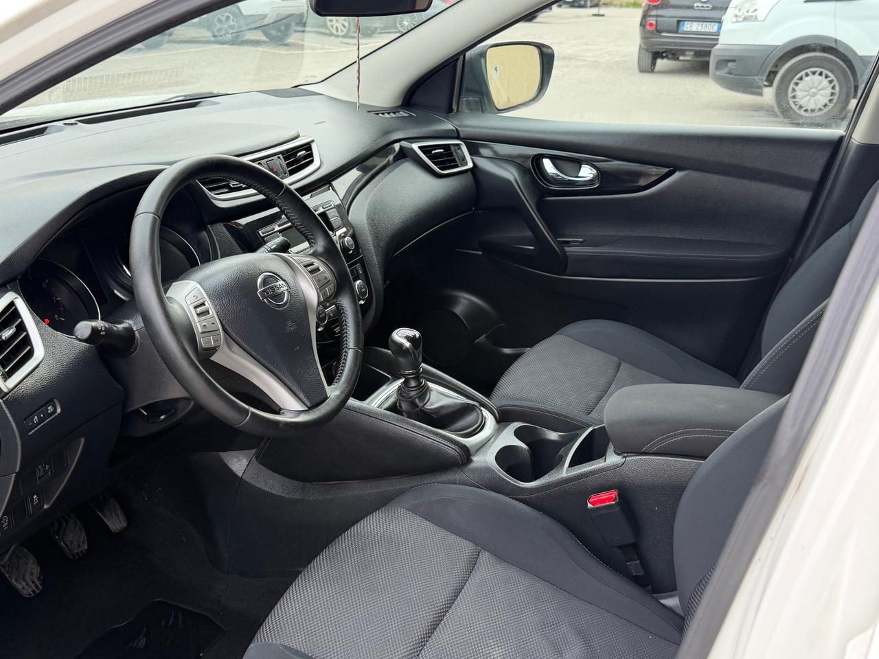 Nissan Qashqai 1.2 DIG-T N-Connecta Neopatentati