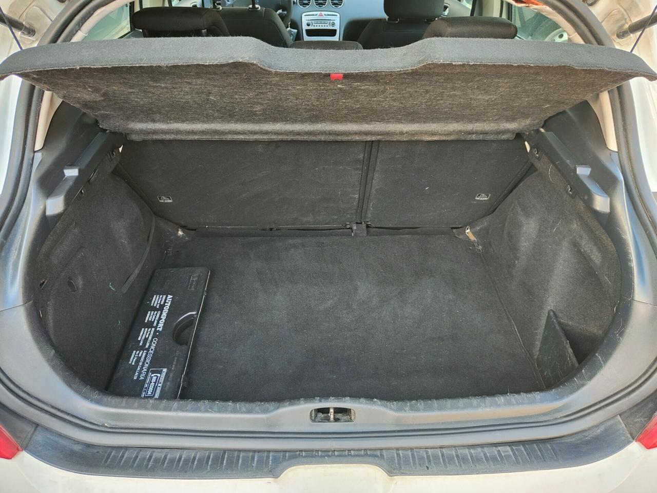 Peugeot 308 1.6 HDi 90CV FAP 5p. Premium