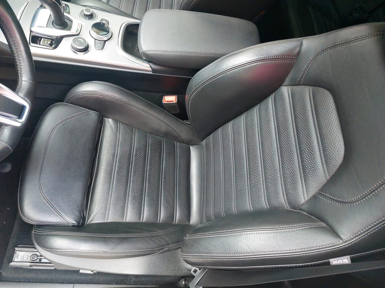 Alfa Romeo Stelvio 2.2 Turbodiesel 210 CV AT8 Q4 Veloce MOTORE NUOVO