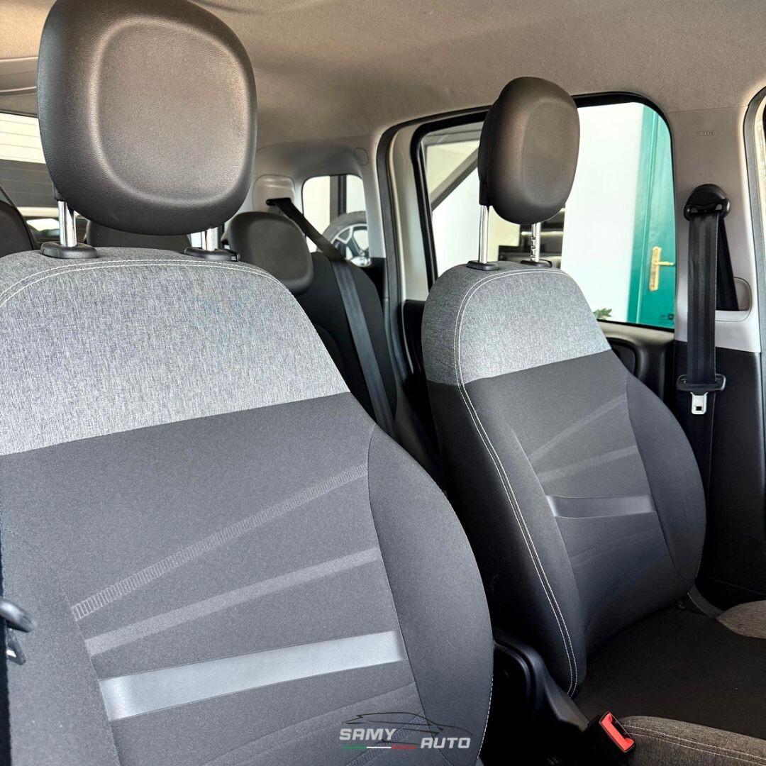 Fiat Panda 1.0 FireFly S&S Hybrid Red