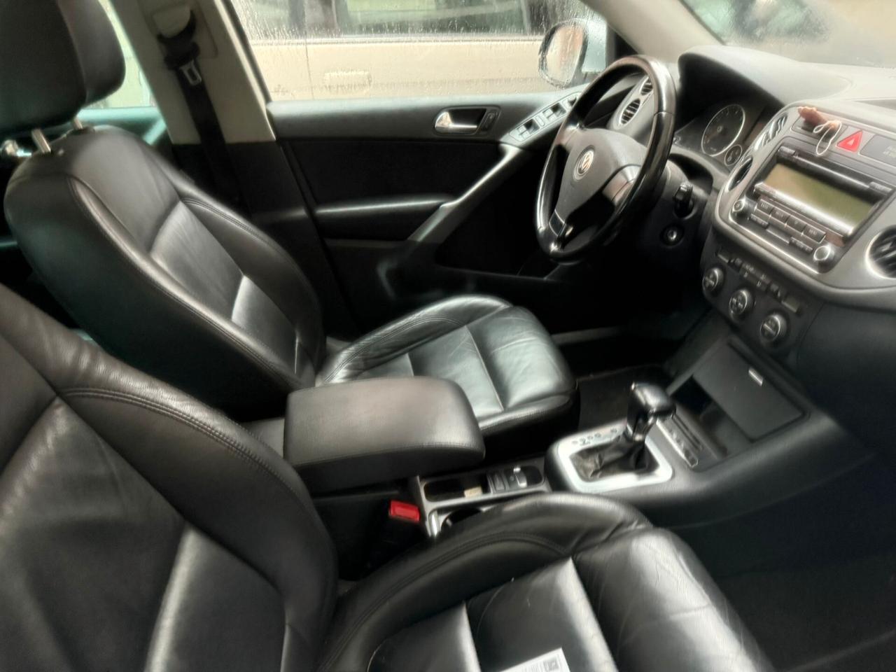 Volkswagen Tiguan 2.0 TSI 4MOTION tiptronic Sport & Style