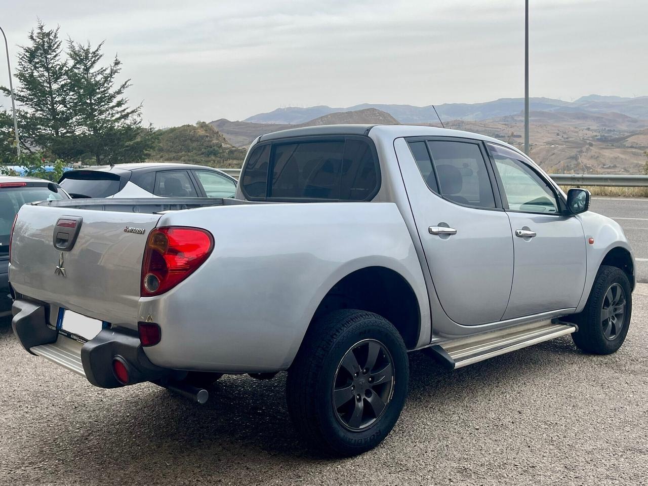 Mitsubishi L200 2.5 DI-D/136CV 4X4 DOPPIA CABINA