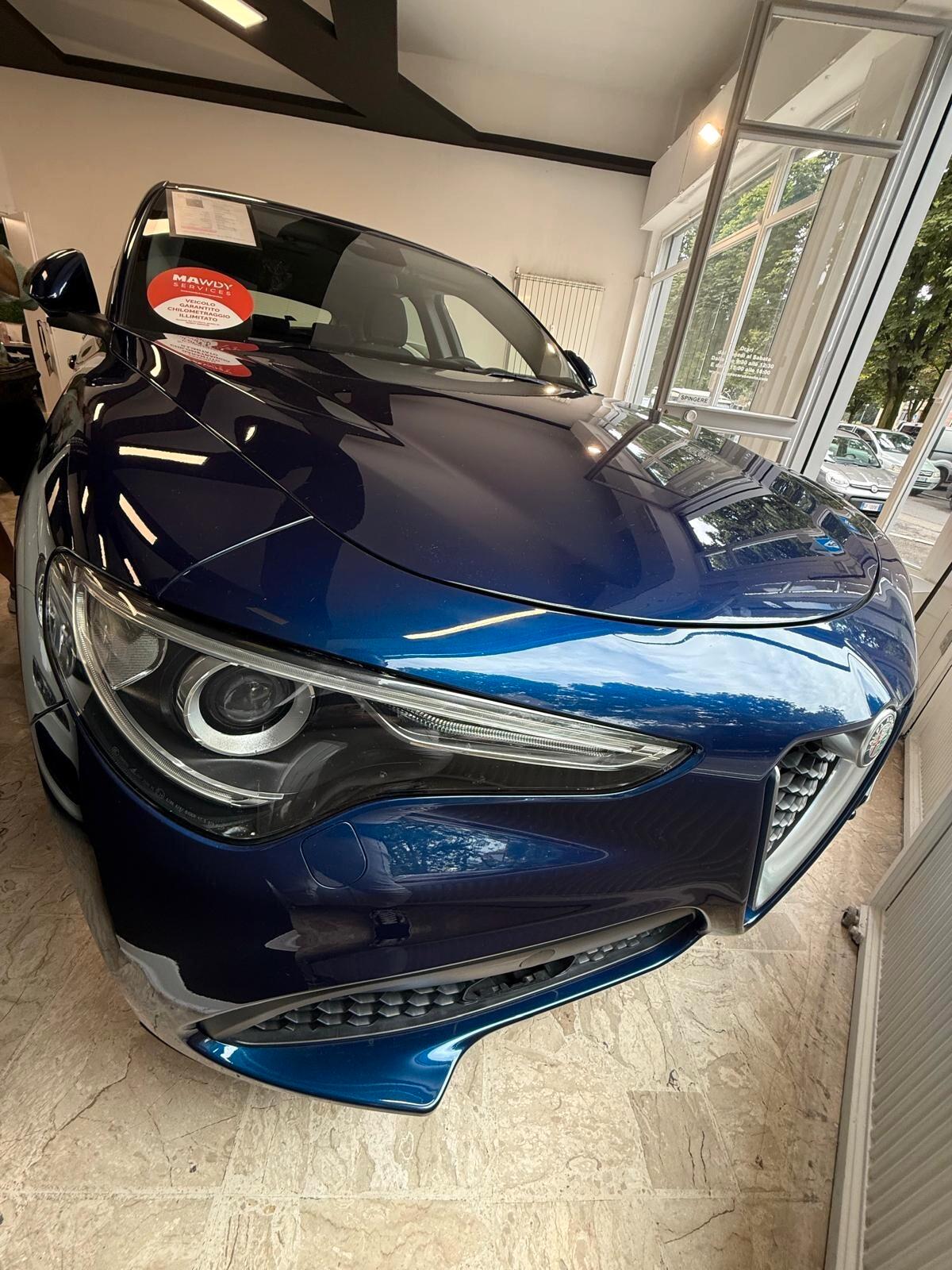 Alfa Romeo Stelvio 2.2 Turbodiesel 160 CV AT8 RWD Business