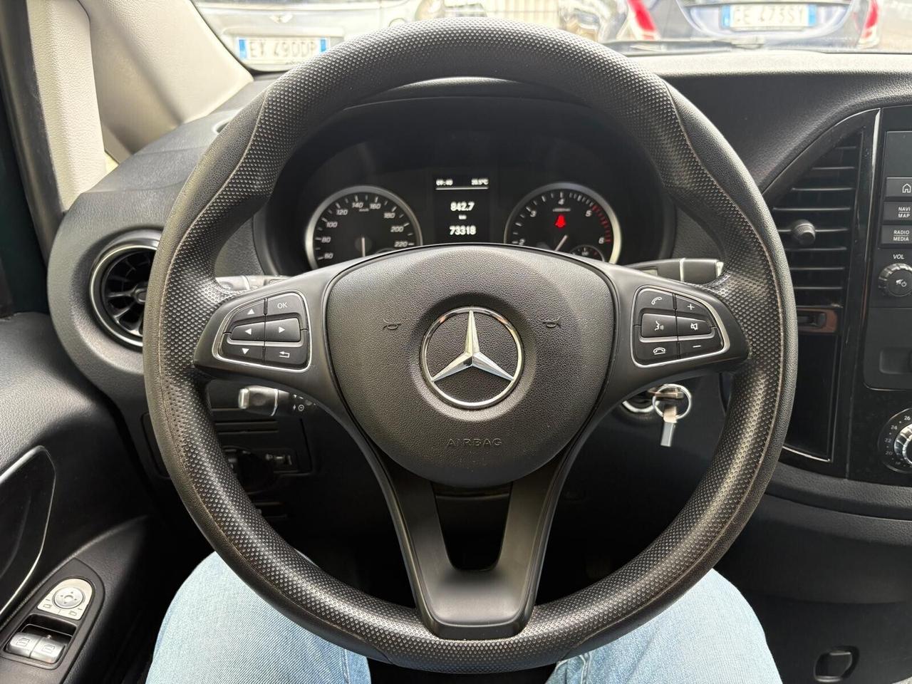 MERCEDES-BENZ VITO 114 CDi COMPACT AUTO 9 POSTI