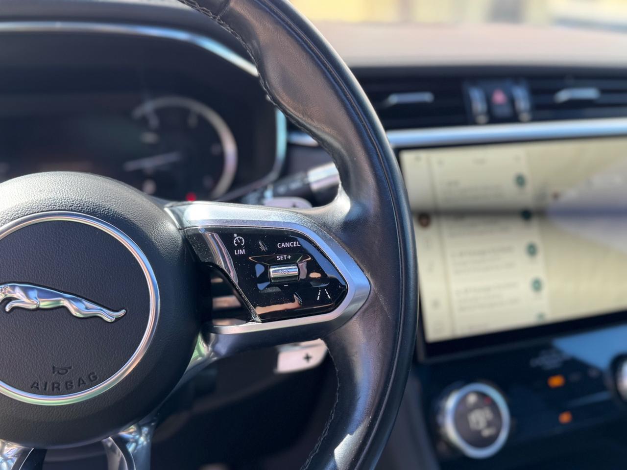 JAGUAR F-PACE 30D 300 CV MHEV R-DYNAMIC R22 TETTO FULL IVA