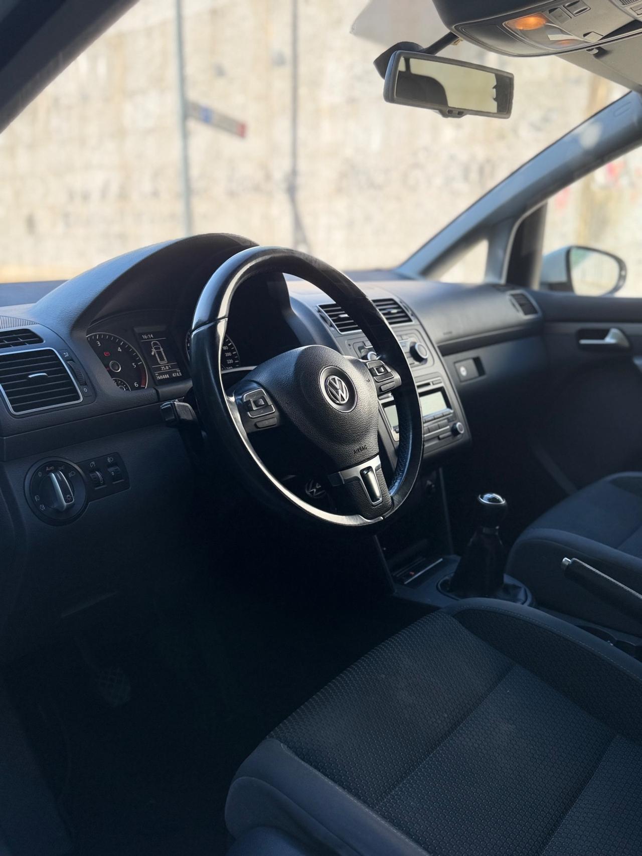 Volkswagen Touran 1.6 TDI 105cv 7 POSTI