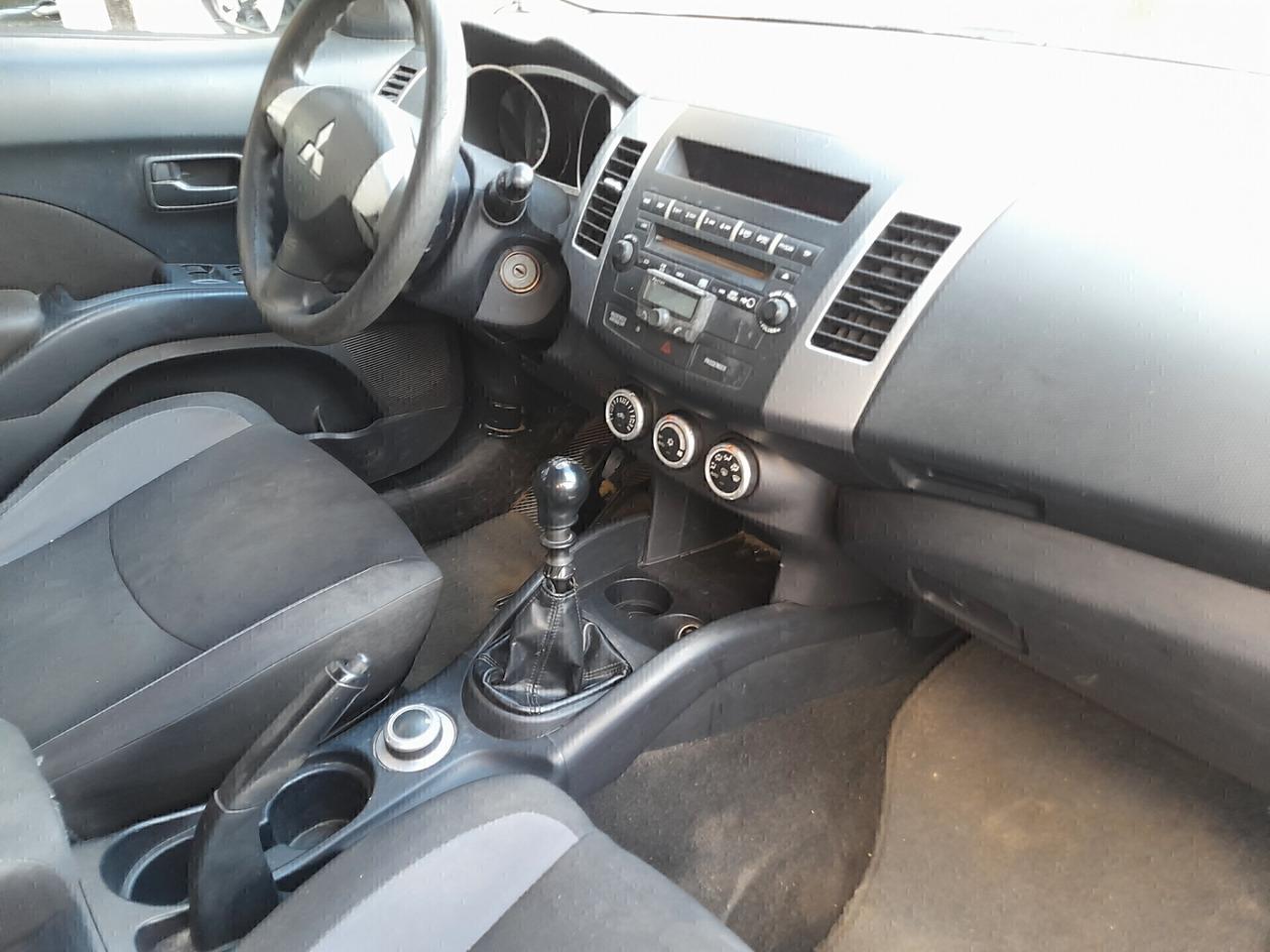 Mitsubishi Outlander 2.0 4X4