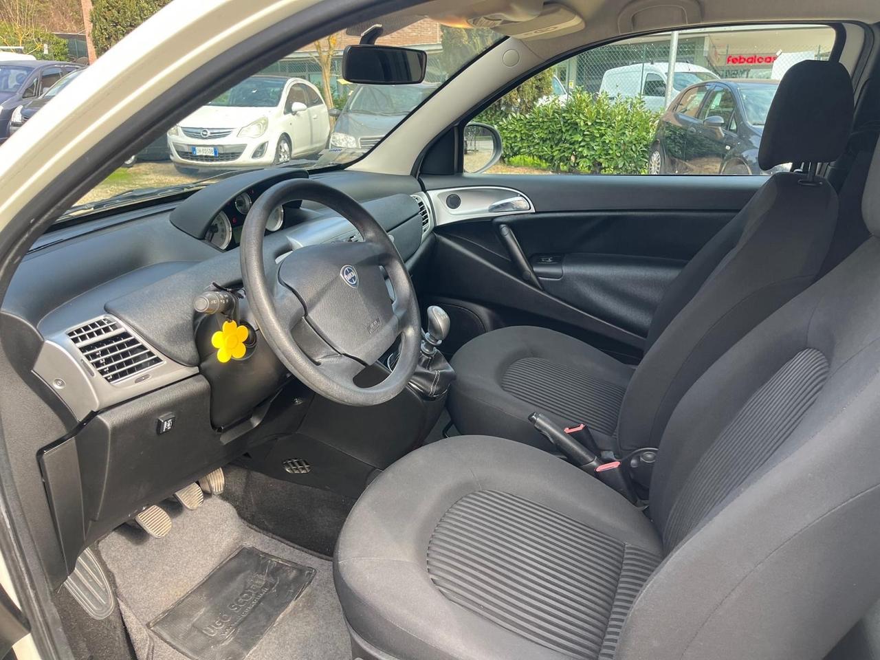 Lancia Ypsilon 1.4 Benzina/GPL - Neopatentati