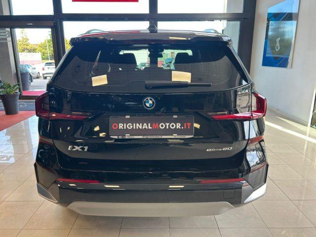 BMW iX1 eDrive 20 xLine- OK NEOPATENTATI