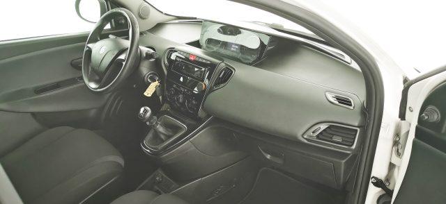 LANCIA Ypsilon 1.2 69 CV 5 porte GPL Ecochic Silver
