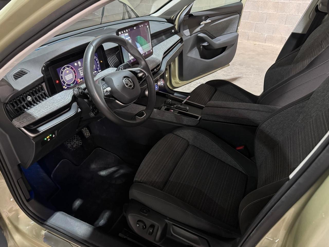 Skoda Superb Wagon 2.0 tdi Style 150cv dsg