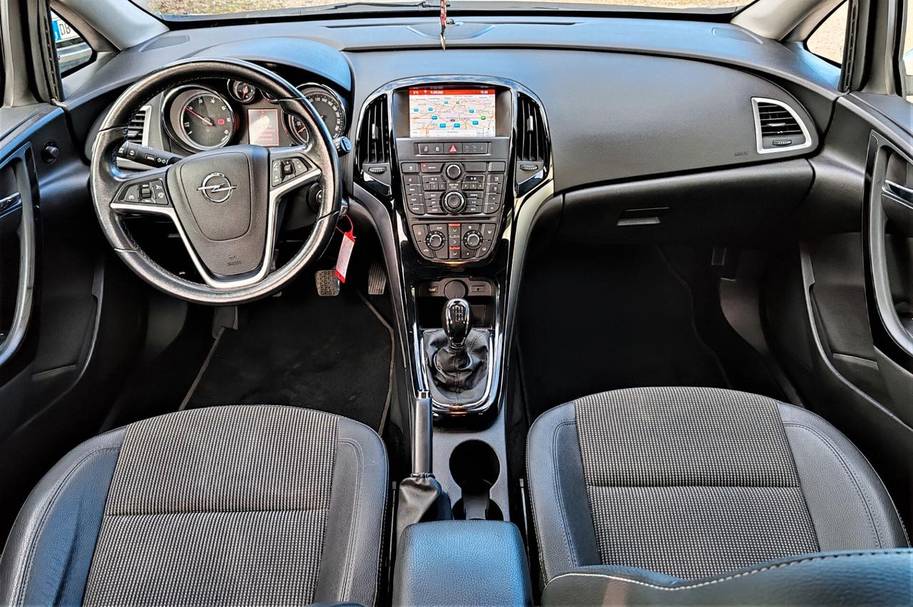 Opel Astra 1.6 CDTI 136CV S&S Sports Tourer Cosmo 2015